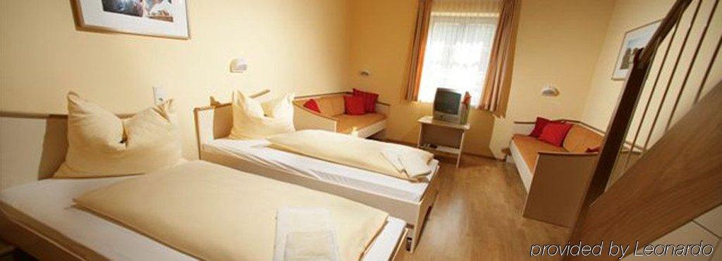 Jufa Hotel Poellau - Bio Landerlebnis Стая снимка