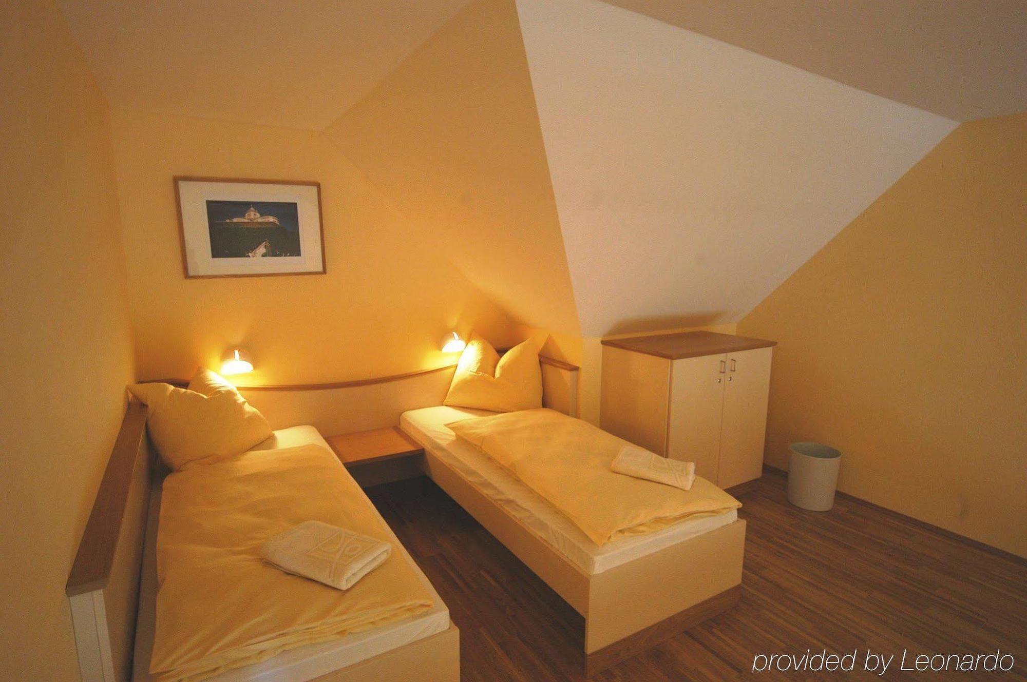 Jufa Hotel Poellau - Bio Landerlebnis Стая снимка